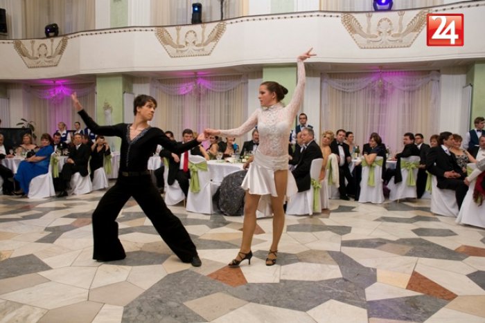 Ilustračný obrázok k článku Štartuje sezóna krásnych rób a zábavy: Kde všade sa tento rok bude plesať v Spišskej?